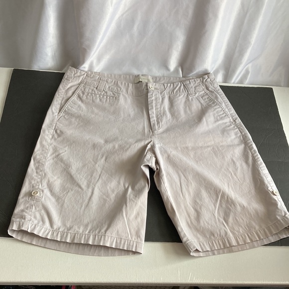 Talbots Roll Up Khaki Shorts Size 12 - Picture 3 of 10